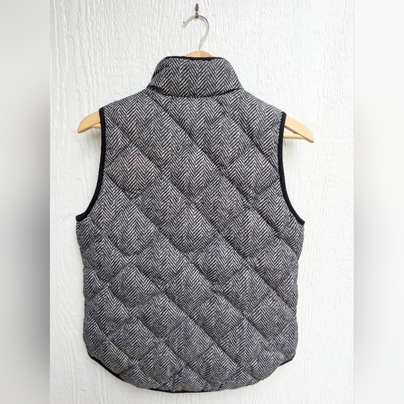 J. Crew Black Tan Herringbone Waterfowl Down Full Zip Puffer Vest Women's XS - Picture 5 of 5